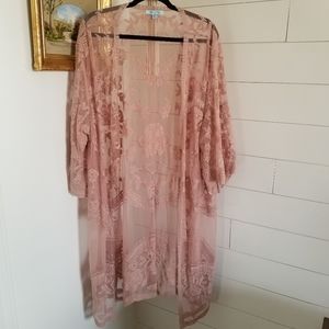She + Sky blush M/L crochet boho kimono